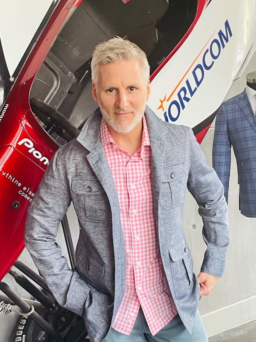 Miami real estate agent in a sharp custom suit by Bespoke By CB