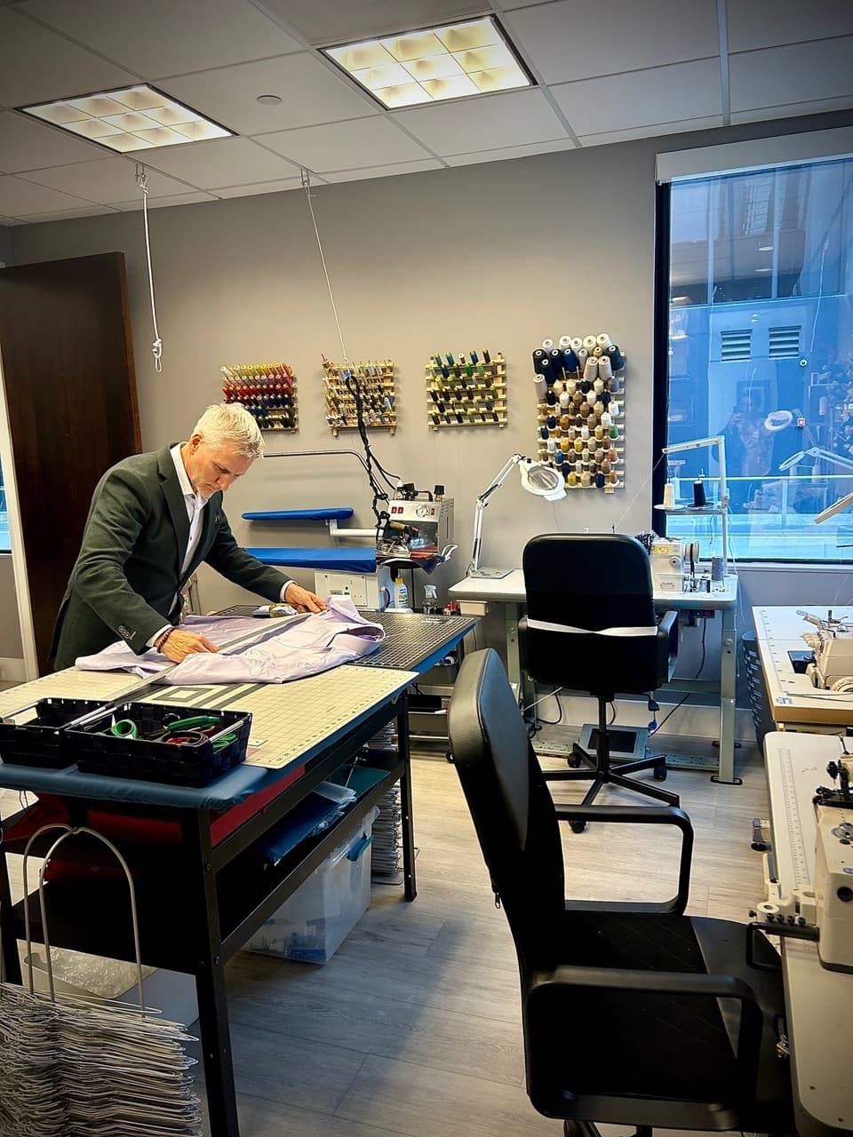 Bespoke CB tailor shop - precision tailoring