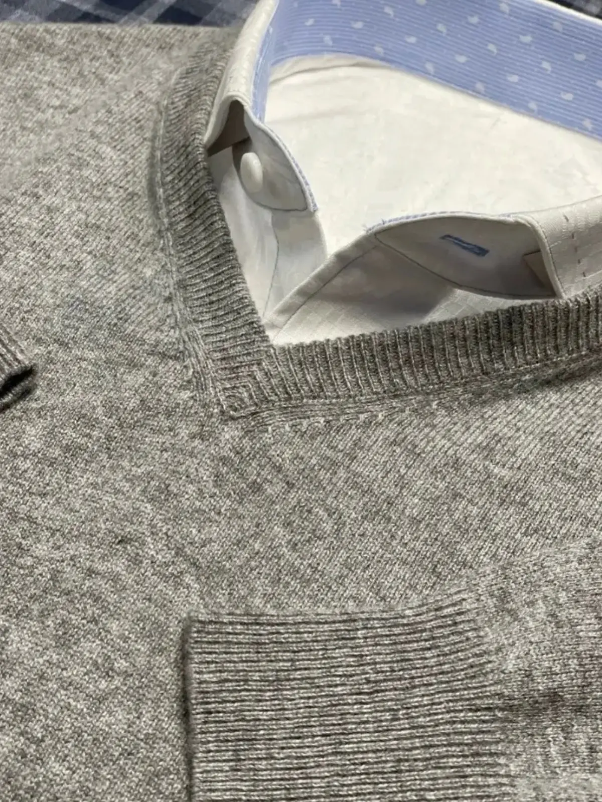 Custom men's knitwear by Bespoke By CB Miami & Fort Lauderdale, grey sweater tailored to your proportions